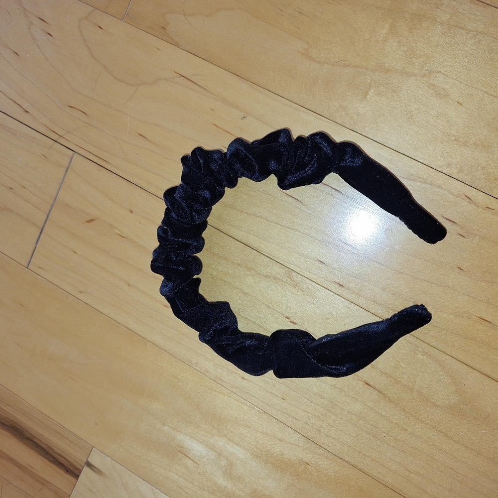 J Crew Black Velvet Headband